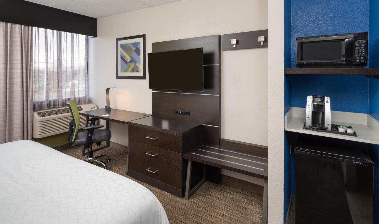 Holiday Inn Express Rochester - Greece By Ihg Exterior foto