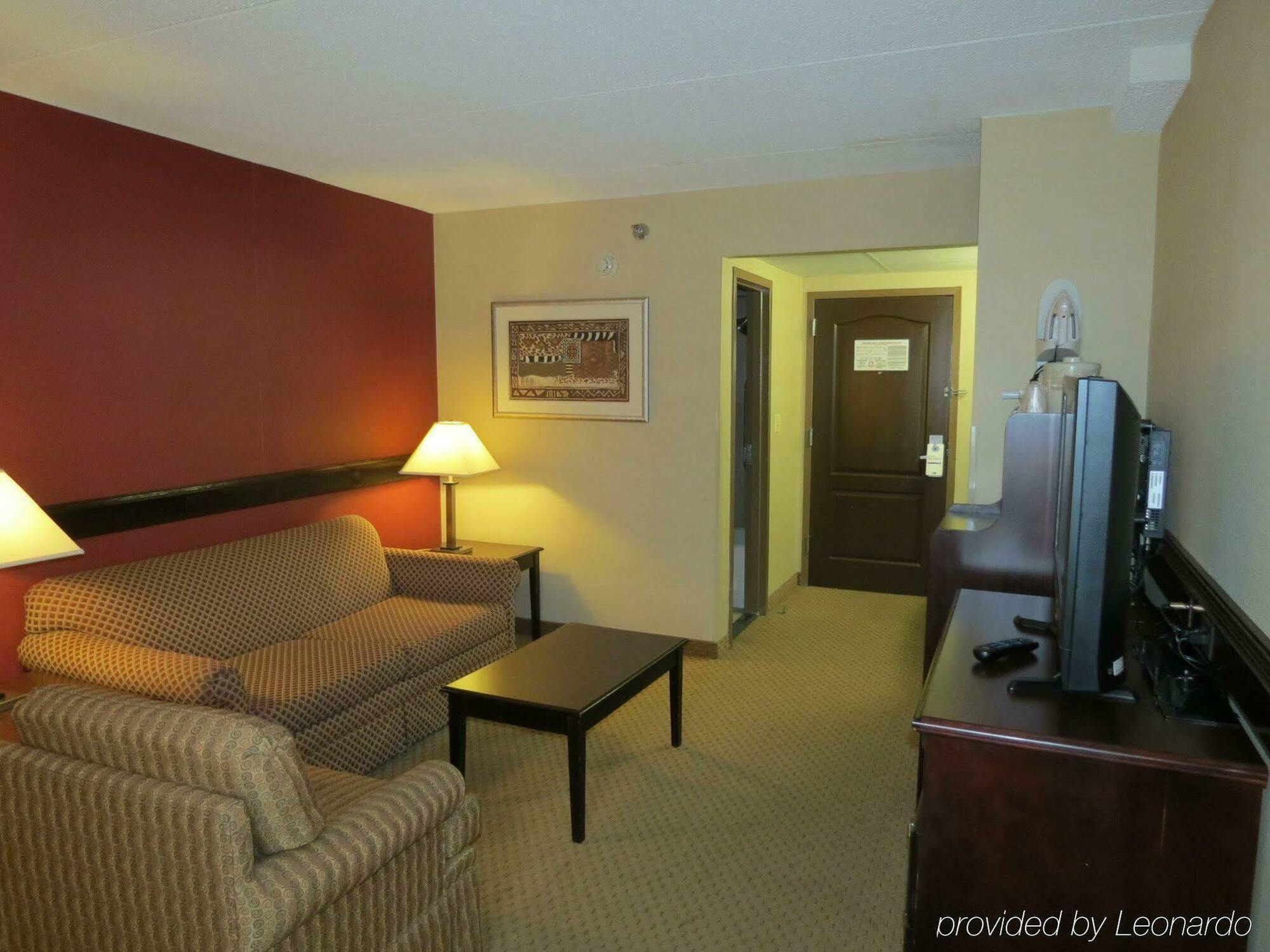 Holiday Inn Express Rochester - Greece By Ihg Exterior foto